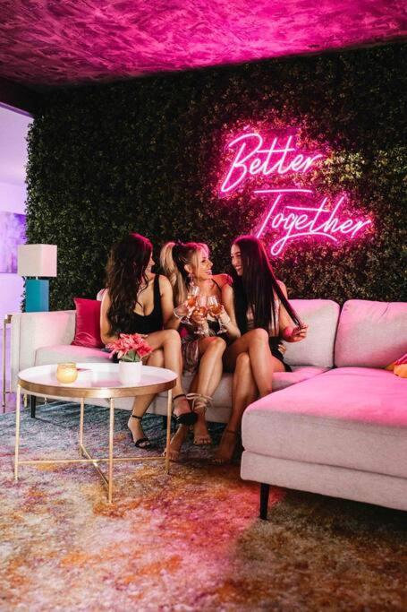 Love Oasis By Scottsdale Beach Club - New Eksteriør bilde